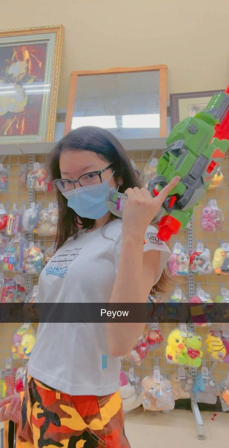 Fruitypoppin top model photo