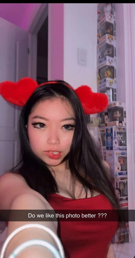 Fruitypoppin sexy star pics