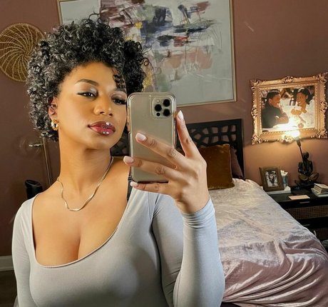 Taylor Rooks exclusive star picture