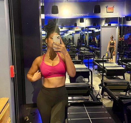 Taylor Rooks beautiful actress galleries