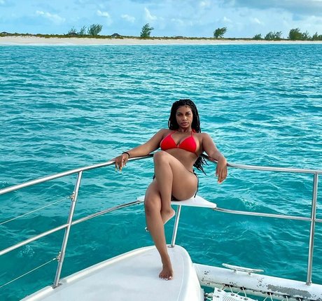 Taylor Rooks model beautiful photos