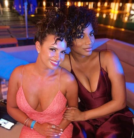 Taylor Rooks nude actress galleries