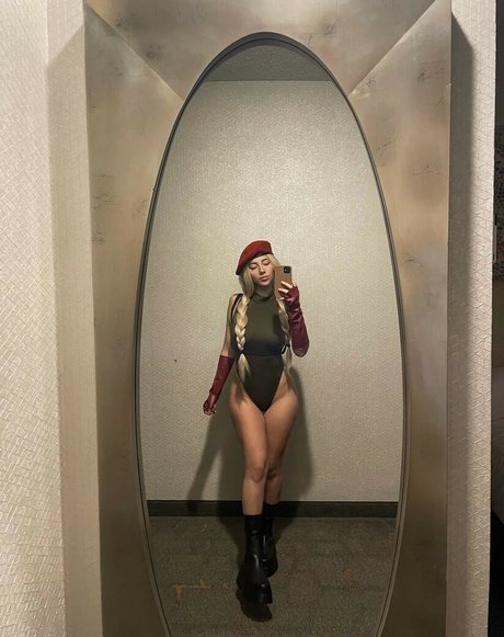 niaarellano model beautiful archive