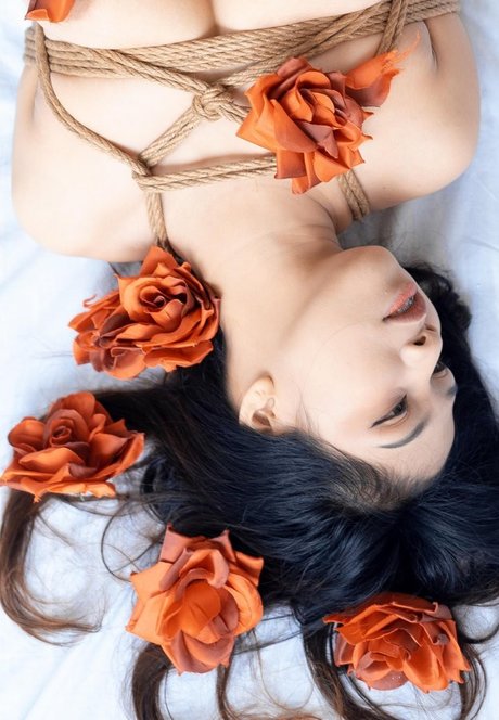 Ai Natsumi nudes star pictures