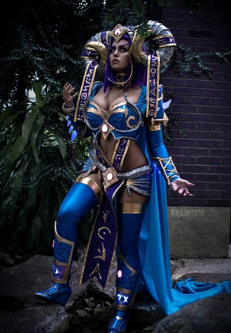 Khainsaw model pornographic images