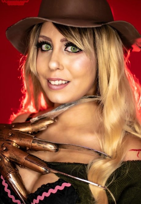 Khainsaw art pornstar picture