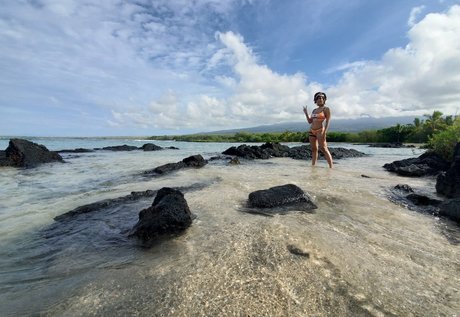 Khainsaw nude actress pics