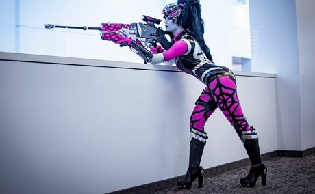 Khainsaw hot star archive