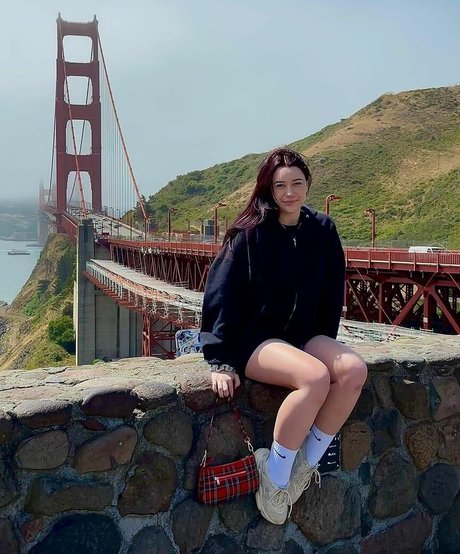 LivBev star hot picture