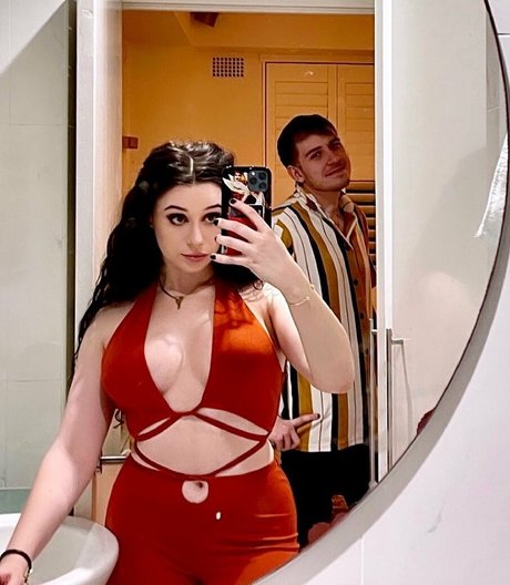 LivBev star adult img