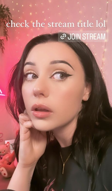 LivBev adult model pics