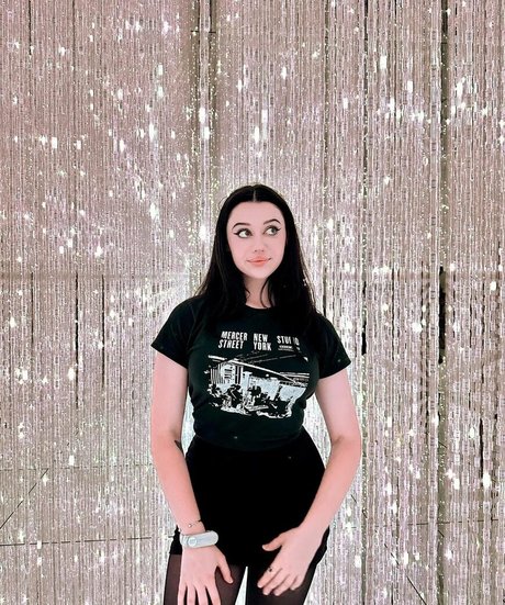 LivBev sex pornstar pics