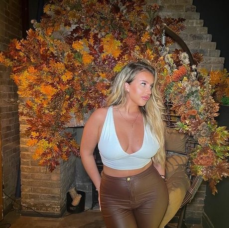 LAURA GOLD free pornstar images