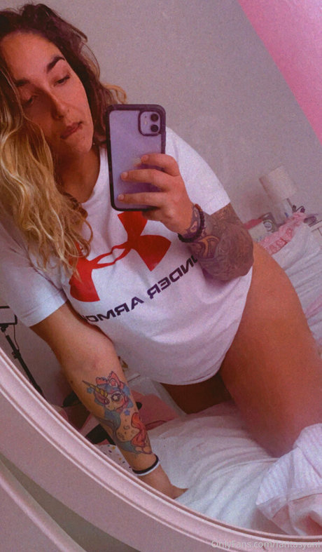 fantasyani model erotic photo