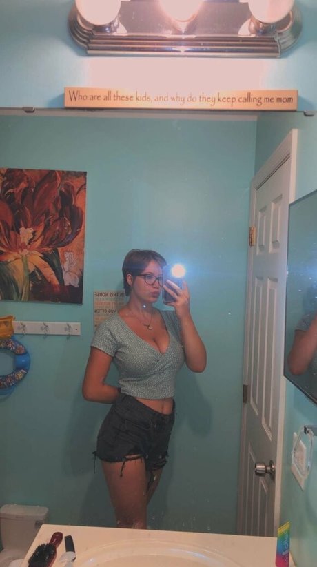 mykenzieren exclusive star pic