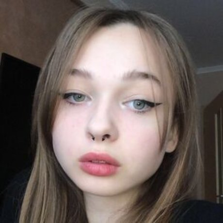 Ana Maria Pop nude model gallery