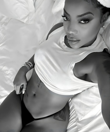 Ludmilla sex model img