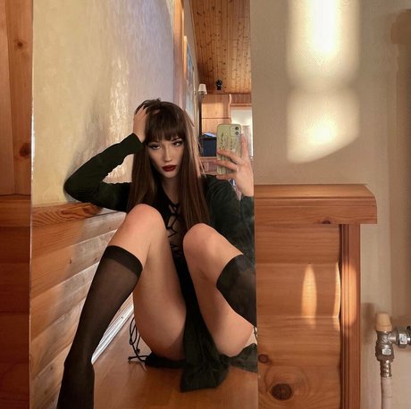 Miheeeeeva sex actress archive