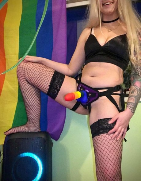 asian blonde onlyfans art nude images