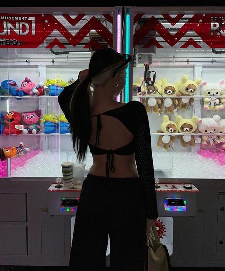 huge fake tits onlyfans art porn archive