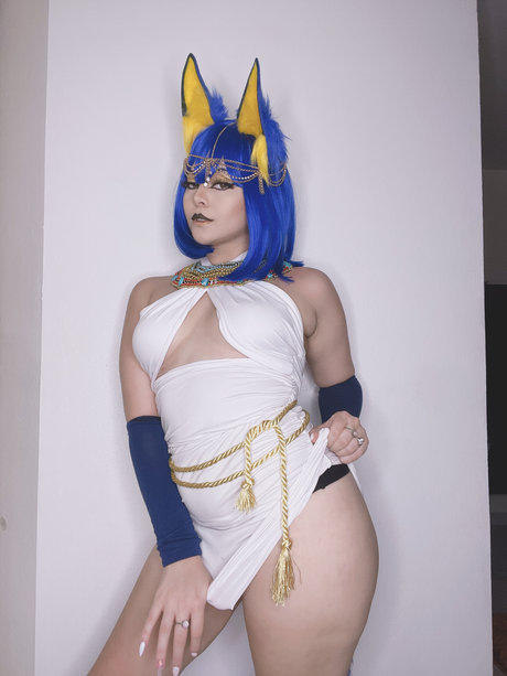 natylikespizza erotic star photo