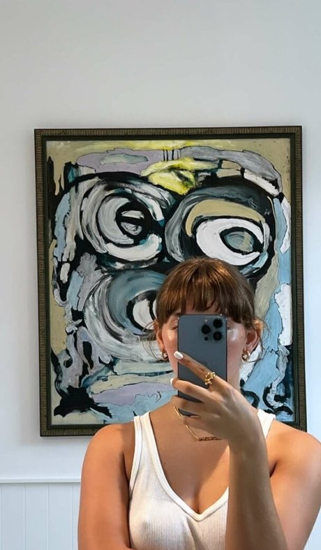 Salah Jeffries perfect actress pic