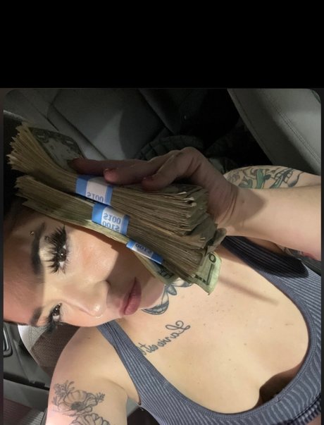 liv_ naked pornstar img