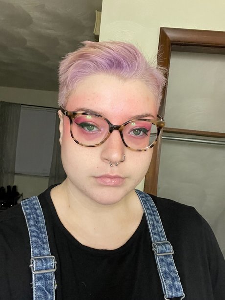 Olive Fray top star galleries