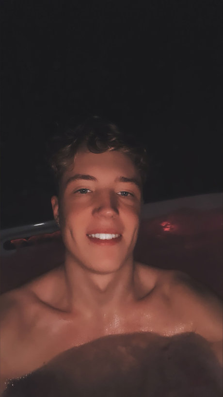 MASTER TOM_ best pornstar picture