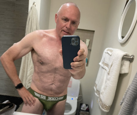 Oceanguy star porn photo