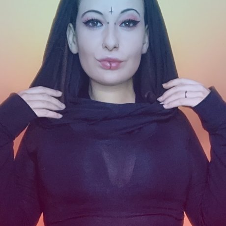 Nadja Satyria pretty star pic