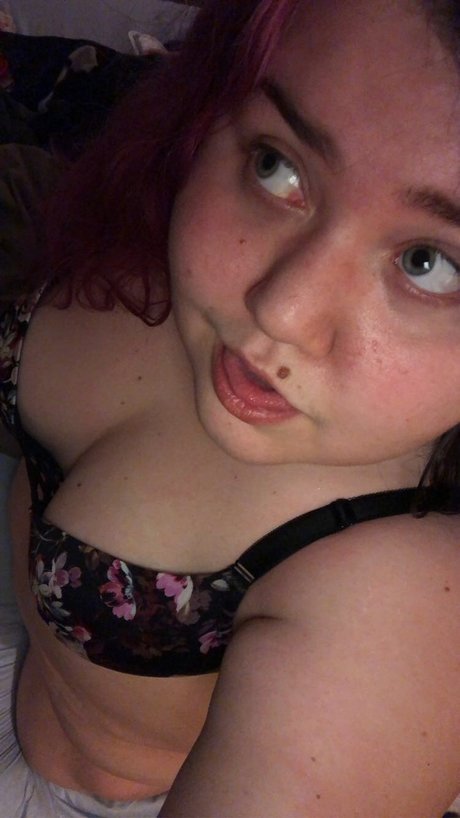 Rissa Rie model top pic