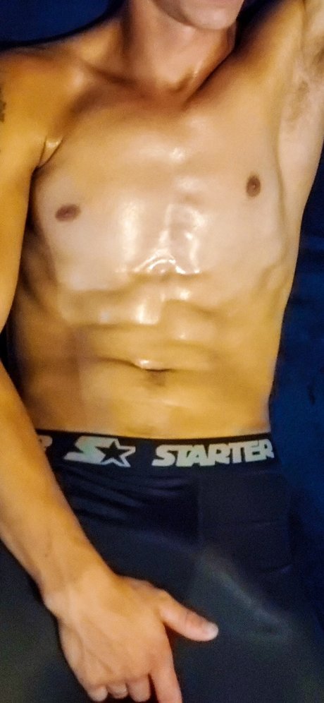 Mister Mischievous_ star high quality photos