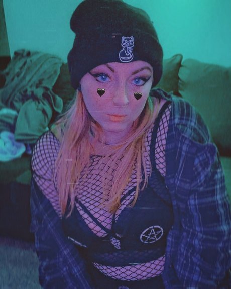 Nikki Ruckus Free_ nude actress image