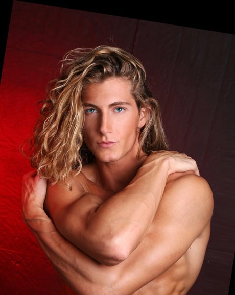 PEPELANZONI pornstar art pictures