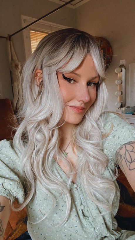 Peachy Leigh_ nice model photos