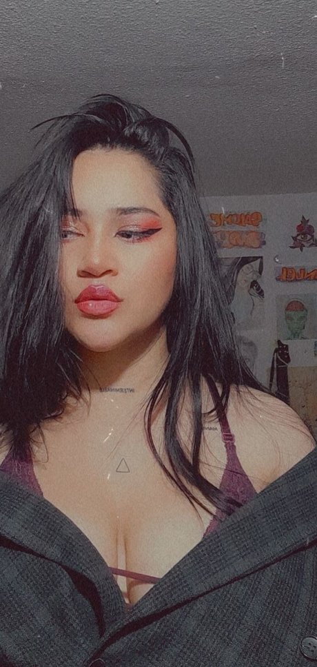 Ana Paulet exclusive pornstar photos