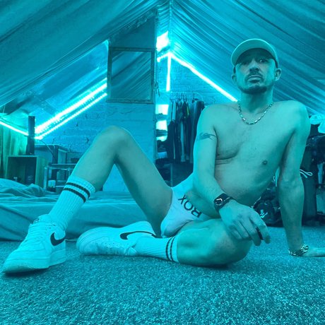 p4ulmcr nudes actress image