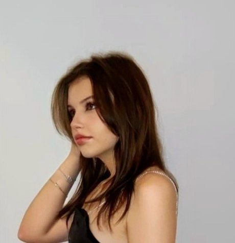 Valerya Evgorov nude model archive