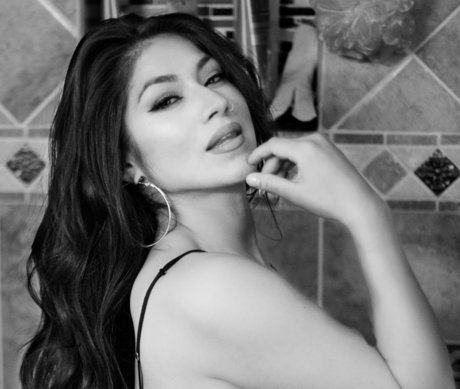 Trinity aka pressure pornstar sexy pics