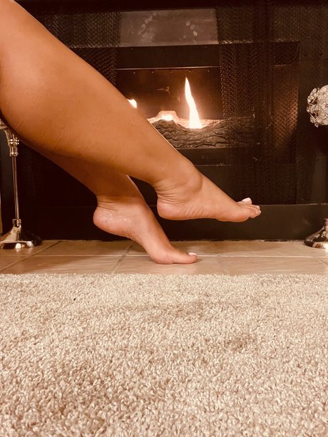 PrettyFeetPrivilege24 pornstar xxx picture
