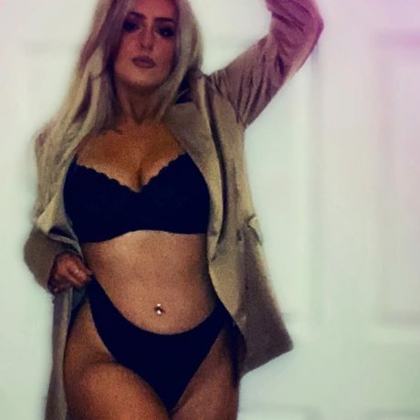 Daddy sgirl porn model image