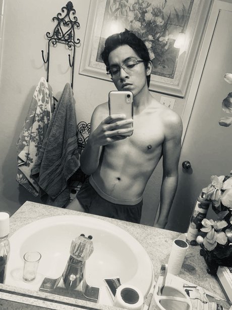 POppEr babe adult actress pictures