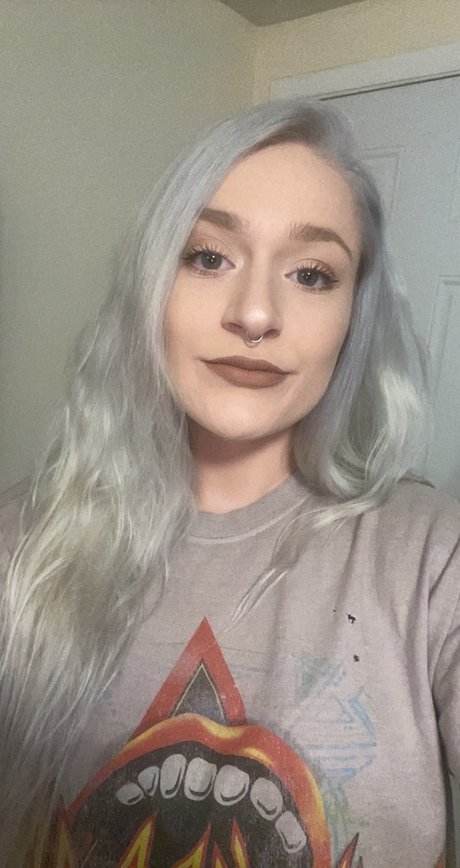 Mykah star top picture