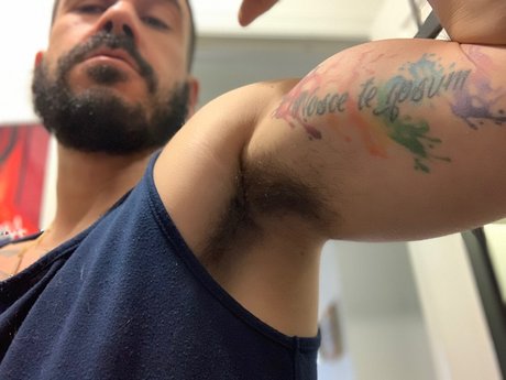 Mike Pitts pornstar art galleries