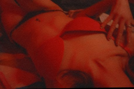 Queen stone hot actress img