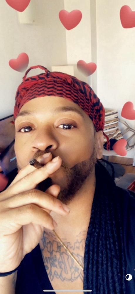 QLoveBug pretty actress image