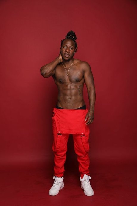 Proper Thug nudes star photos