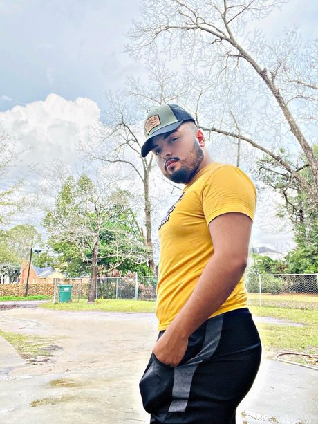 Robb best model photo