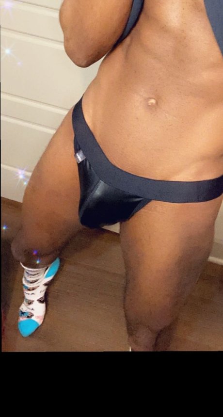 Riley Cash nude star photos